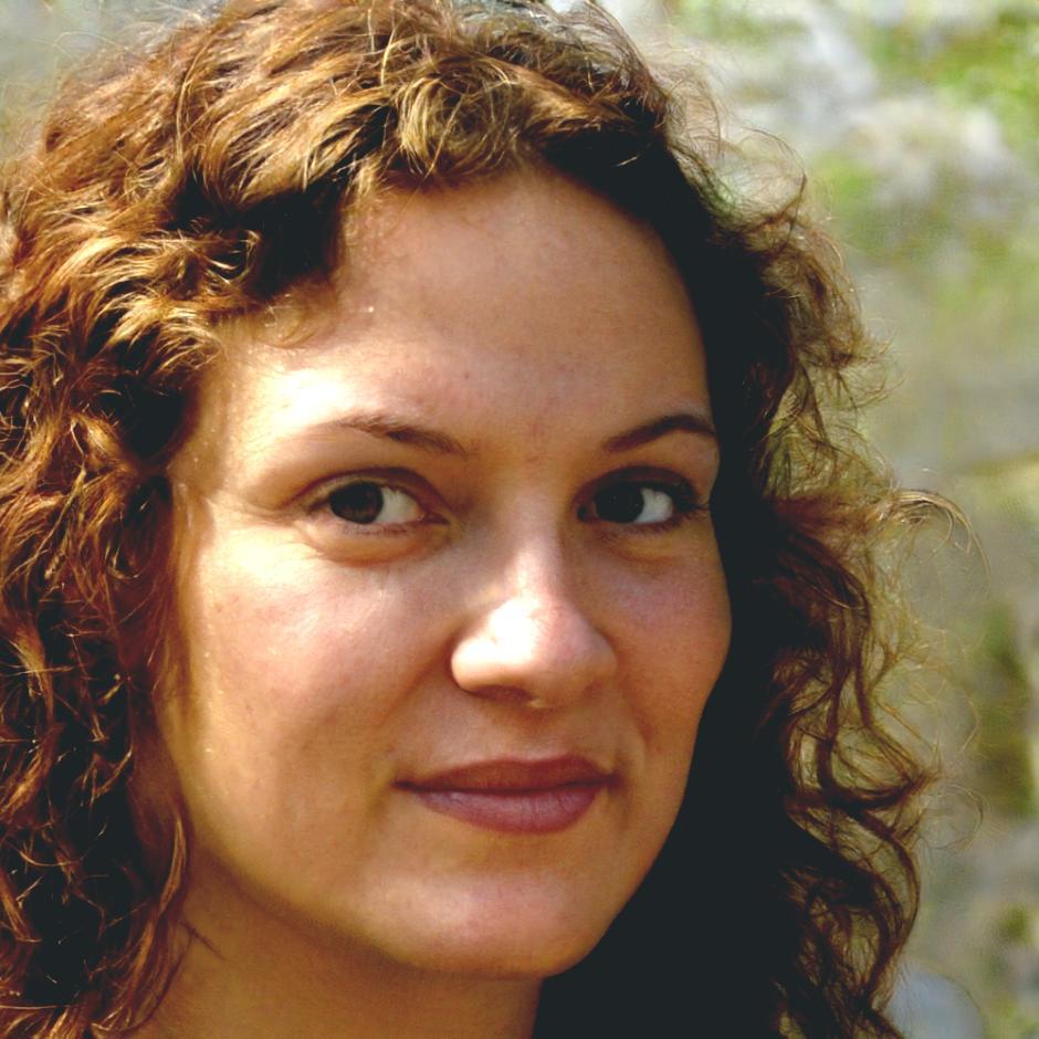 Elena Ruiz, Especialista en Riesgo Empresarial en valexironto